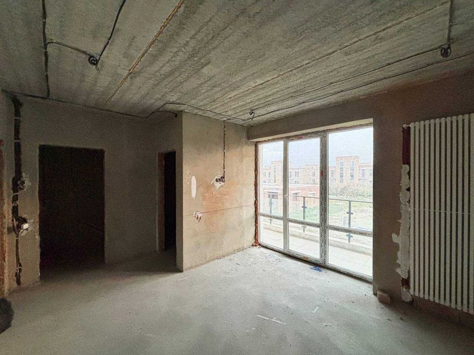 Продається будинок (таунхаус) з частковим ремонтом/ЗАКРИТЕ МІСТЕЧКО