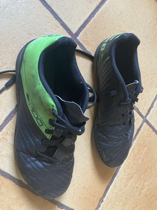 Buty piłkarskie- na piłke/korki rozm 35