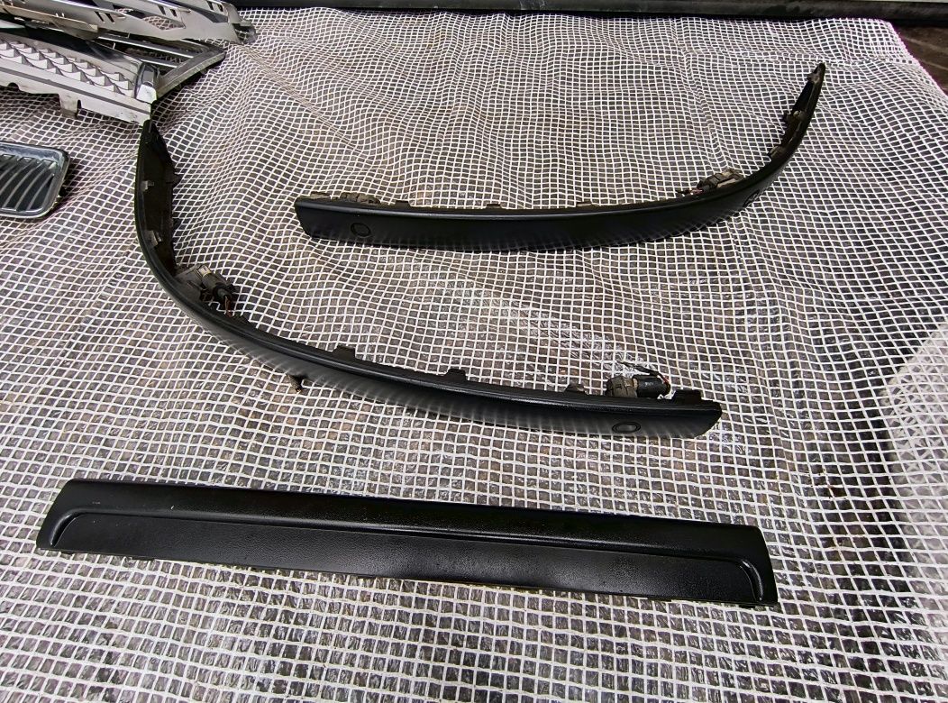 Ford Galaxy mk1 lift listwy zderzaka komplet z czujnikami PDC kostki