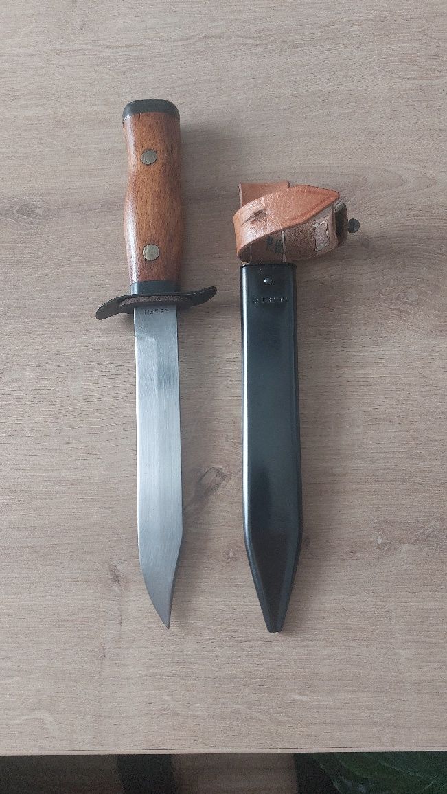 Nóż szturmowy wz 55