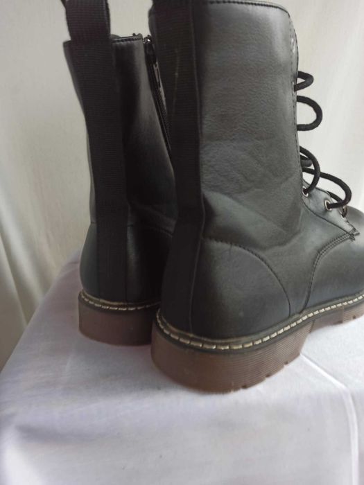 BOTKI nooowe  czarne sztyblety damskie  rozmiar 38