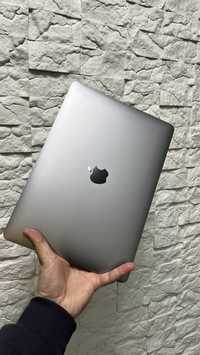 MacBook Air 2020 M1 8GB  256Gb DDR4