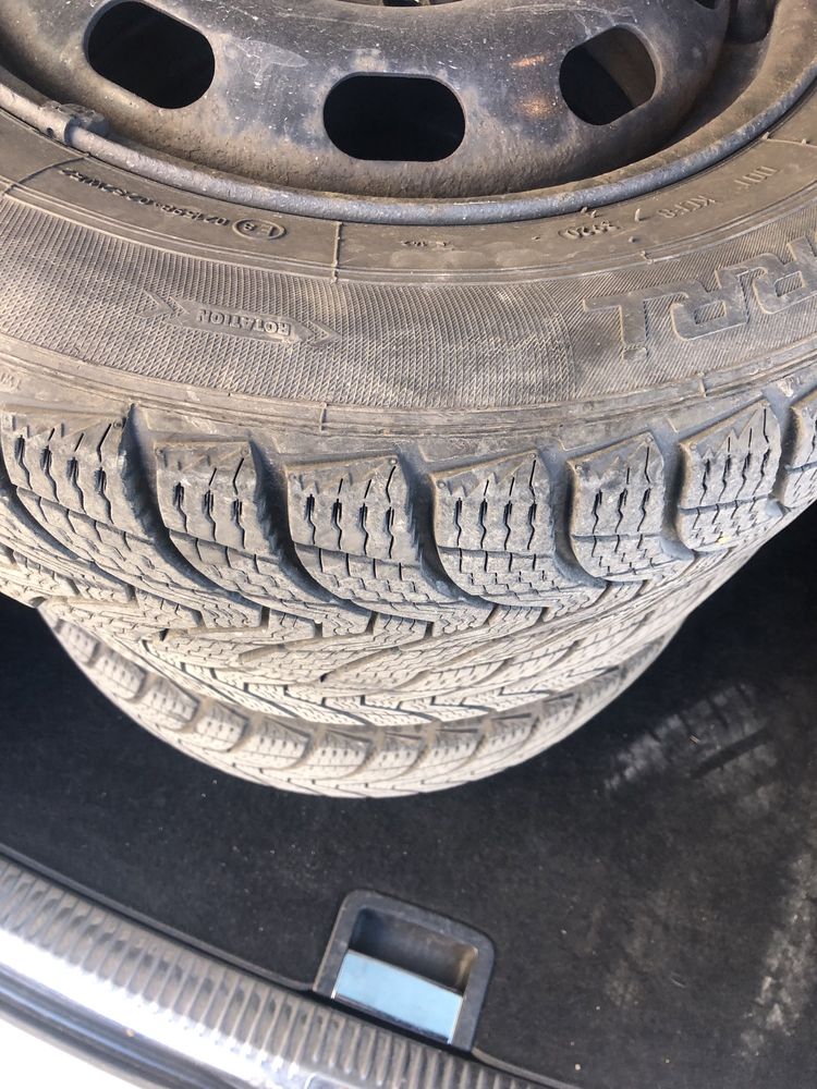 Комплект зимових коліс VAG  5/100 R15 195/65 протектор 7 мм