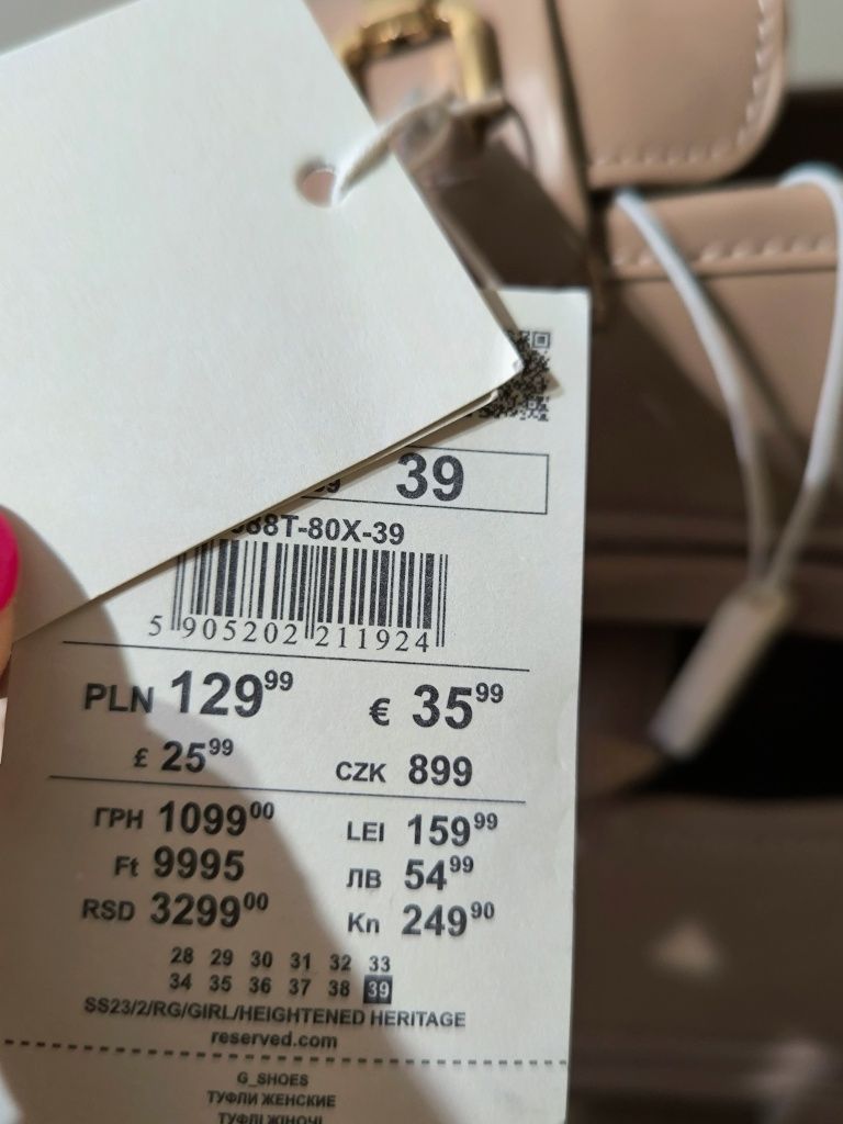 Loafersy mokasyny lordsy ze sprzączką na grubej podeszwie Reserved 39