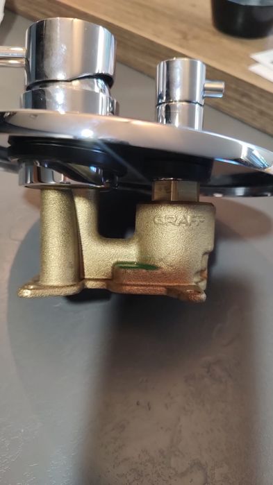 Bateria natryskowa Graff M.E., podtynkowa, chrom