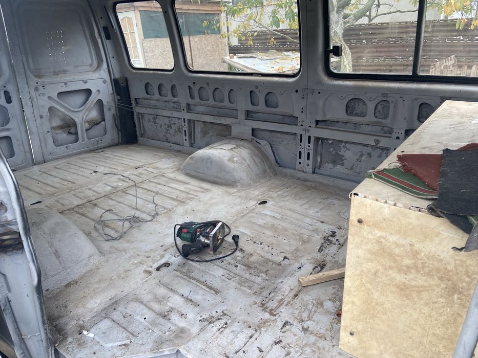 Продам вантажну газель