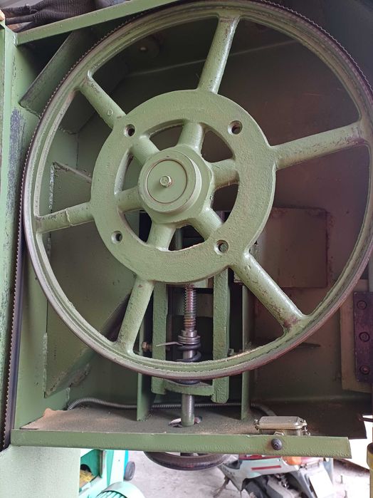 Piła taśmowa DRNB-63