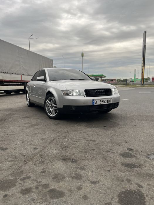 Audi a4b6 2001 року