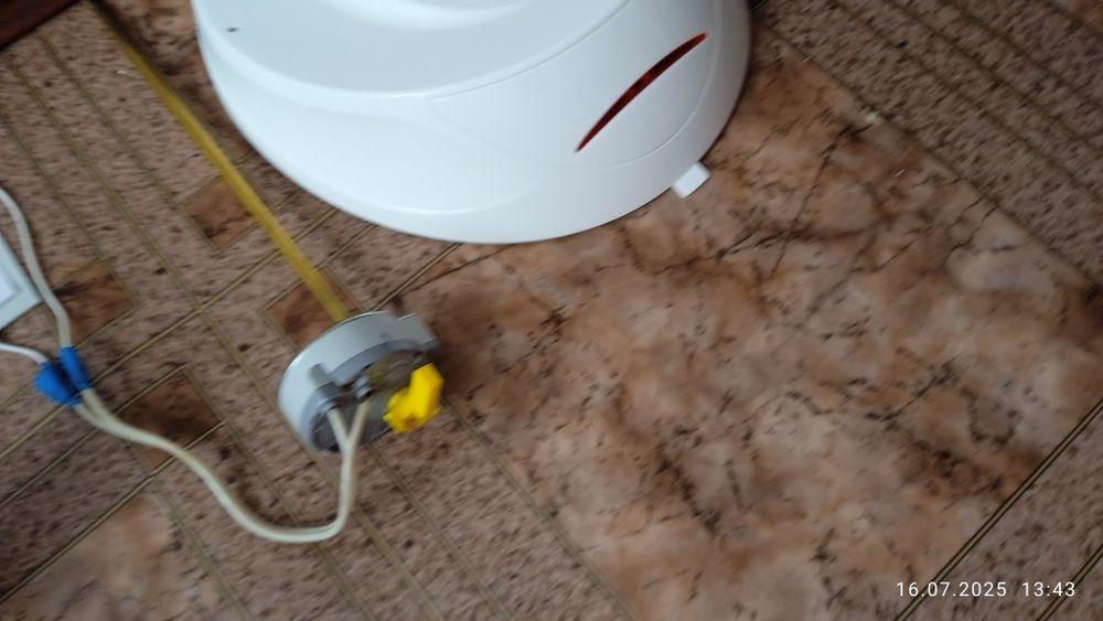 Тен ,Терморегулятор от нагревательного бака. Недорого.