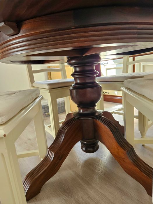 Mobilia sala toda em madeira maciça da marca fetex em muito bom estado