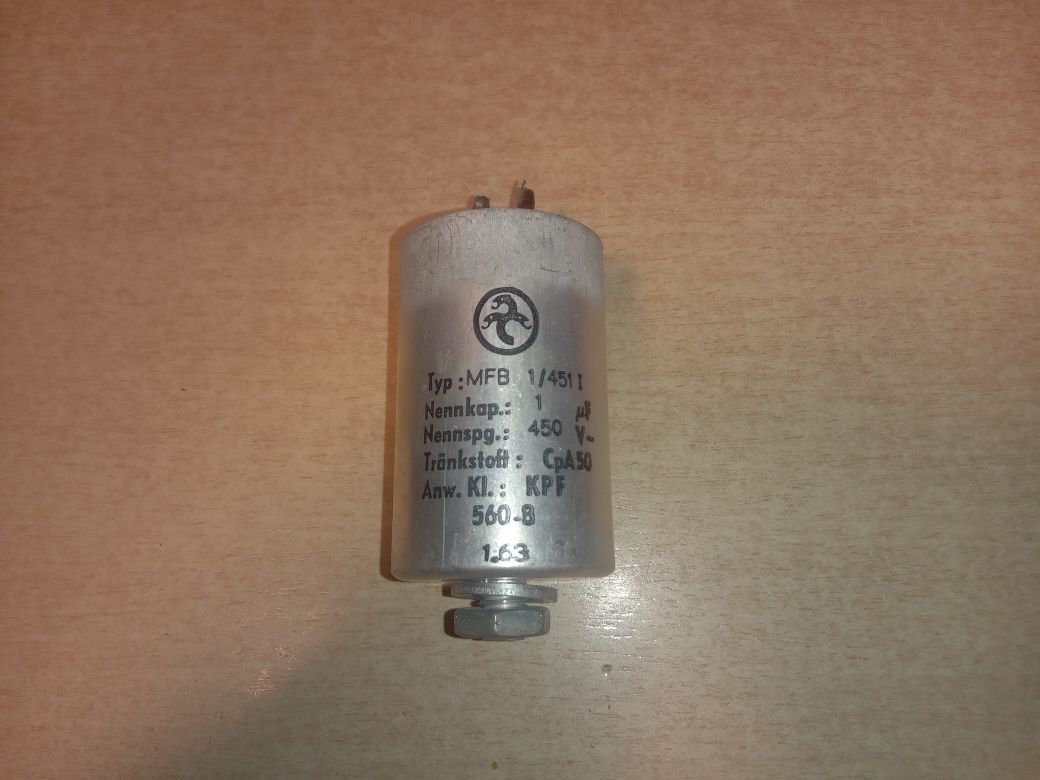 Kondensator rozruchowy silnika 1 uF - 450V