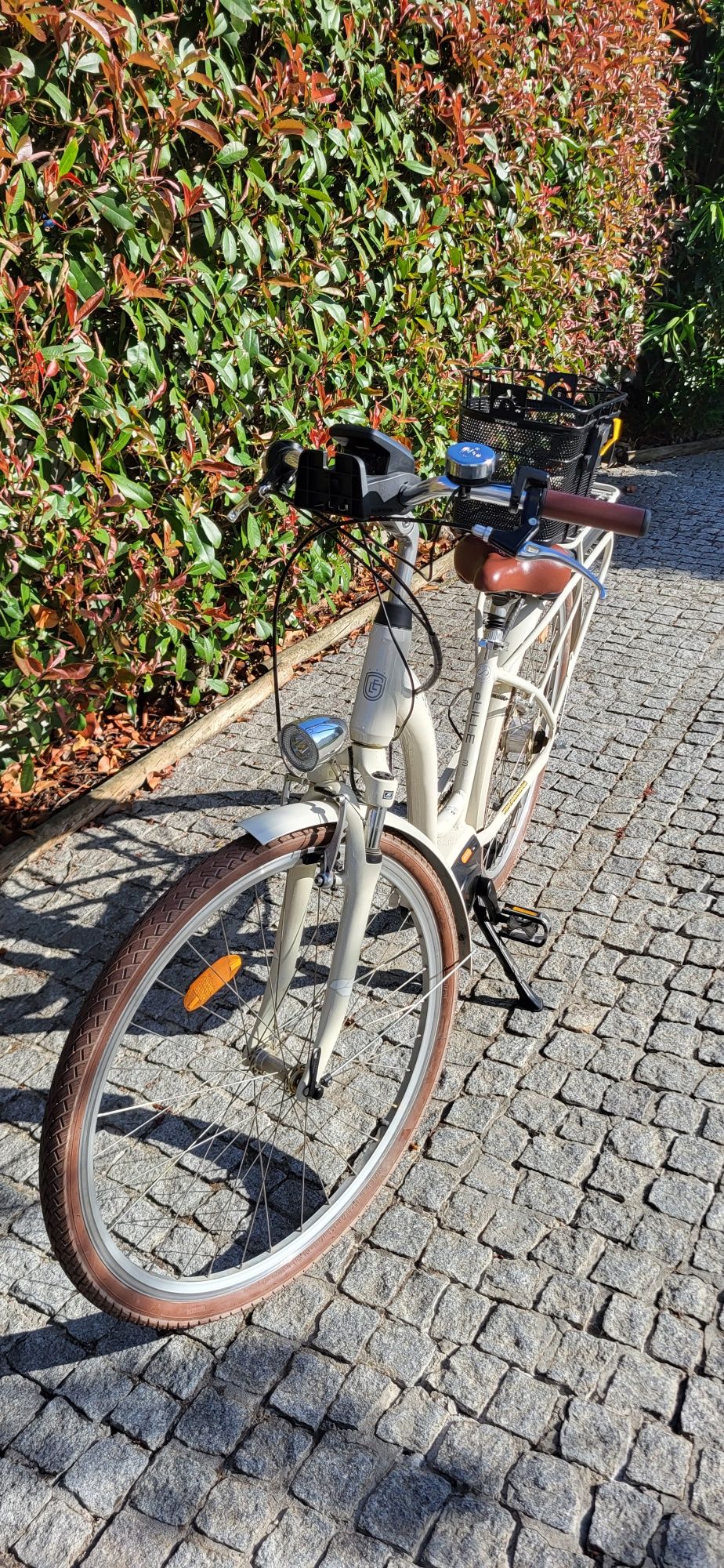Bicicleta electrica de passeio  Le Grand Elille 3