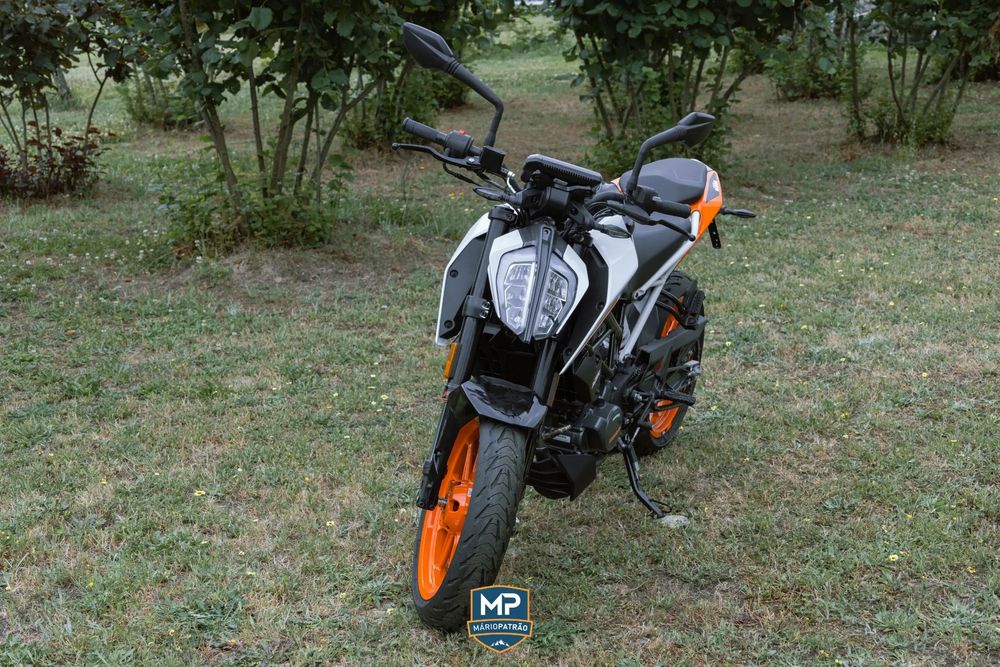 KTM Duke  125