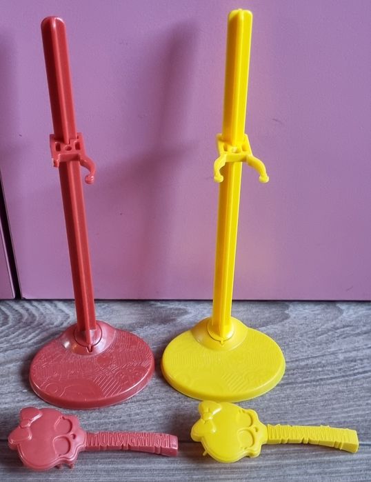 Підставка Монстер Хай, Monster High, з розчіскою.