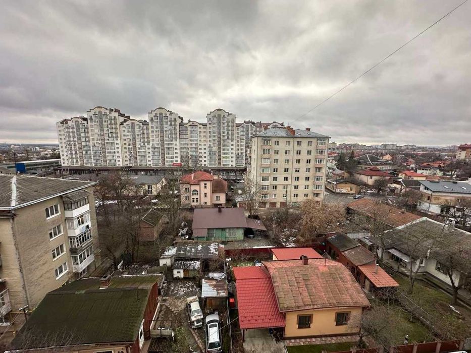 Центр! Здана квартира, 74.5 м2 на 7 поверсі , сирець.