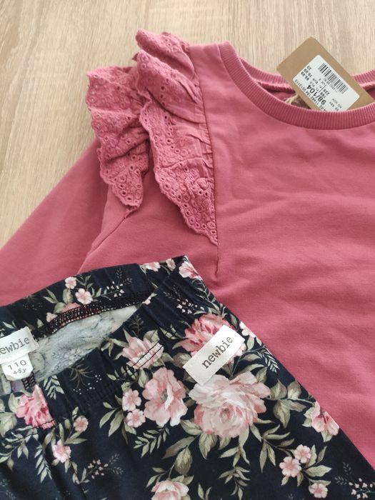 Bluza z falbanką ocieplana i legginsy Newbie nowe 104/110 rozmiar