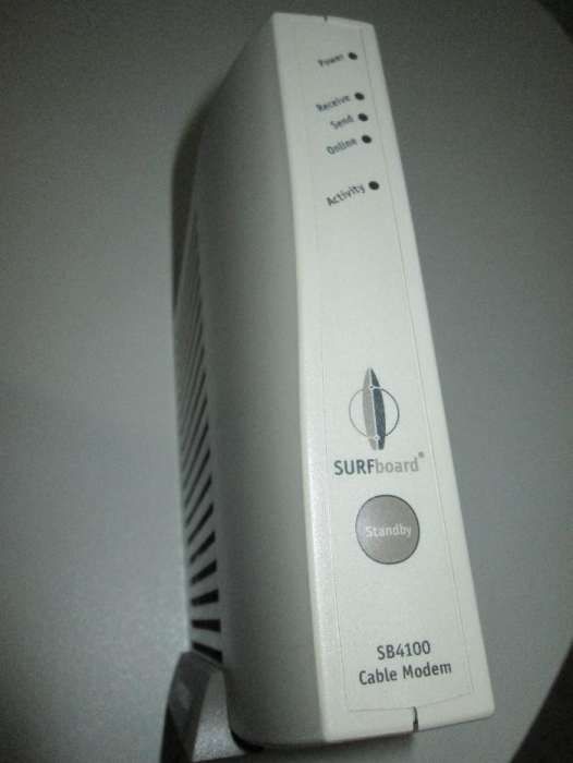 MODEM Motorola SB4100i SurfBoard NOVO