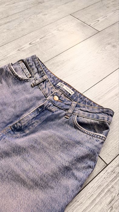 Джинсы Zara прямые