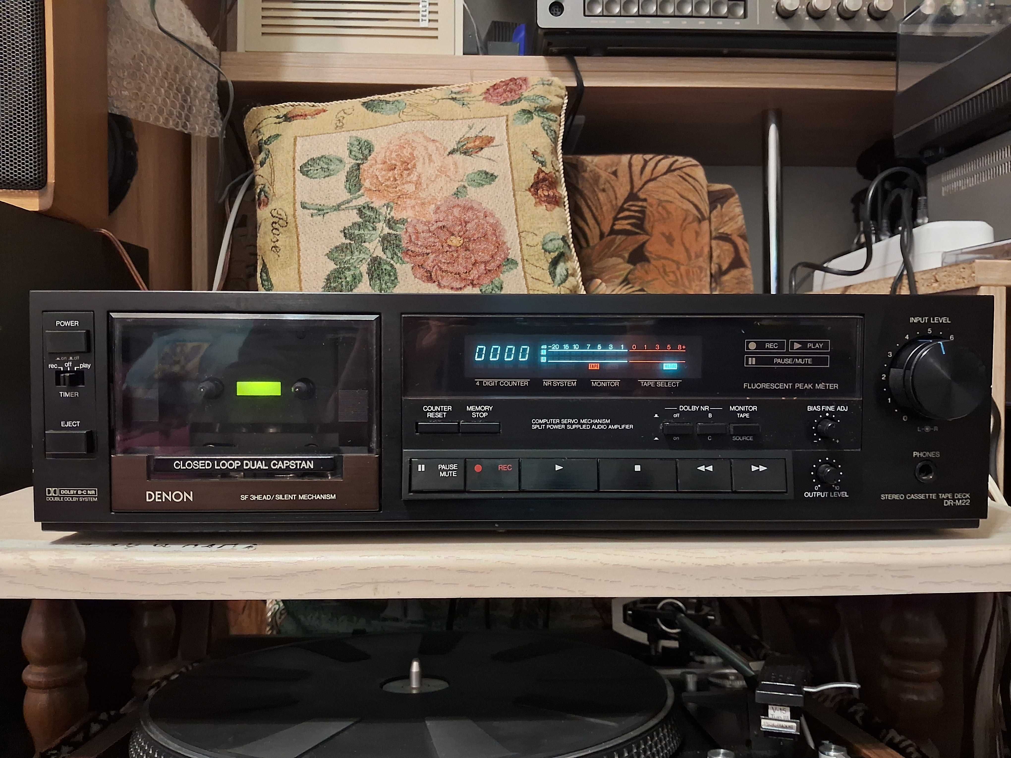 Denon DR-M 22 касетна дека
