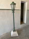 Candeeiro de pé quintal - jardim