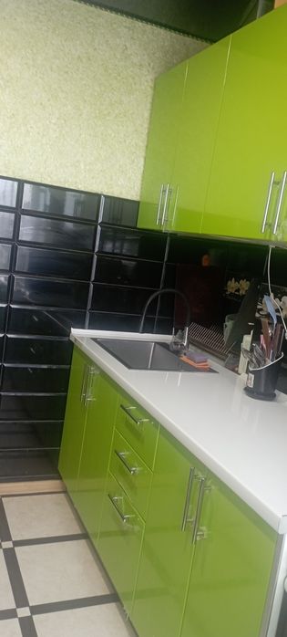 Продам 2х-комнатную квартиру+гараж на Кокчетавской