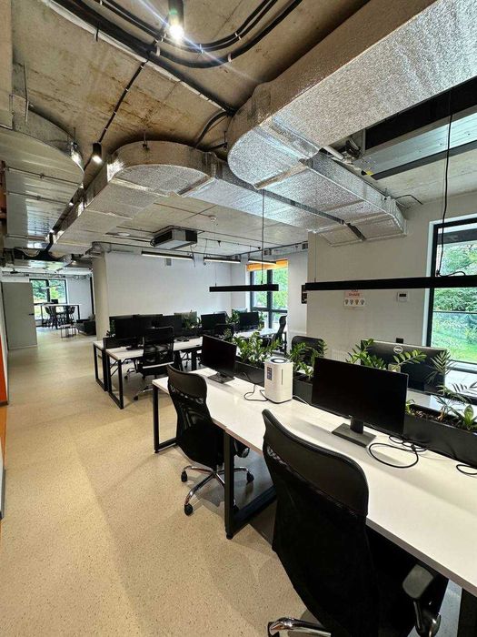 Оренда офісу з ремонтом та власною терасою на вул.Стуса.335м2.