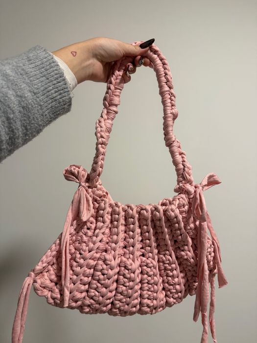 Torebka robiona na szydełku