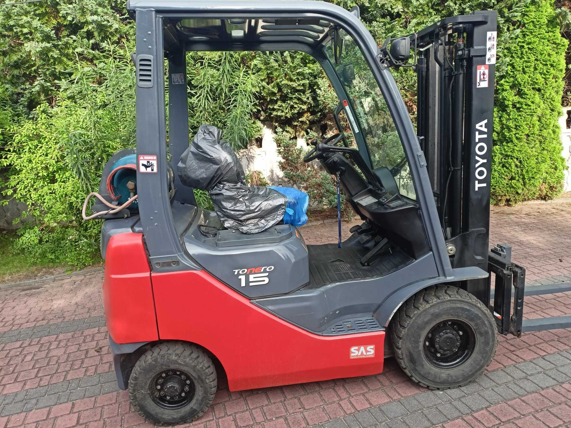 Pilnie sprzedam Wózek widłowy TOYOTA