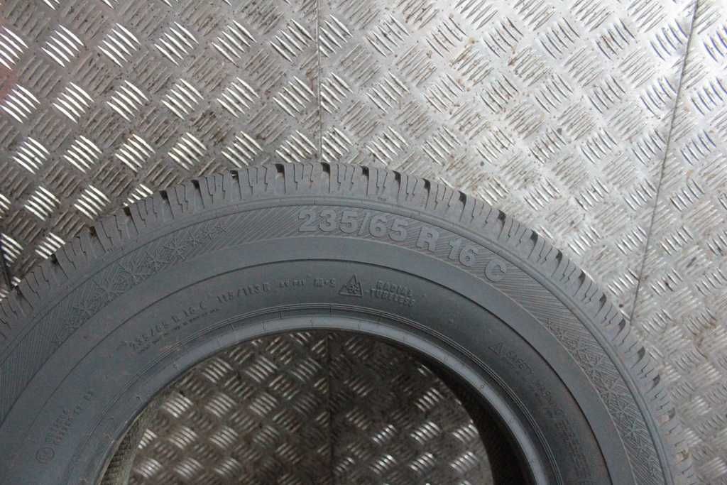 235/65/16C Barum Snovanis 2 235/65 R16C R16 C 1x9mm