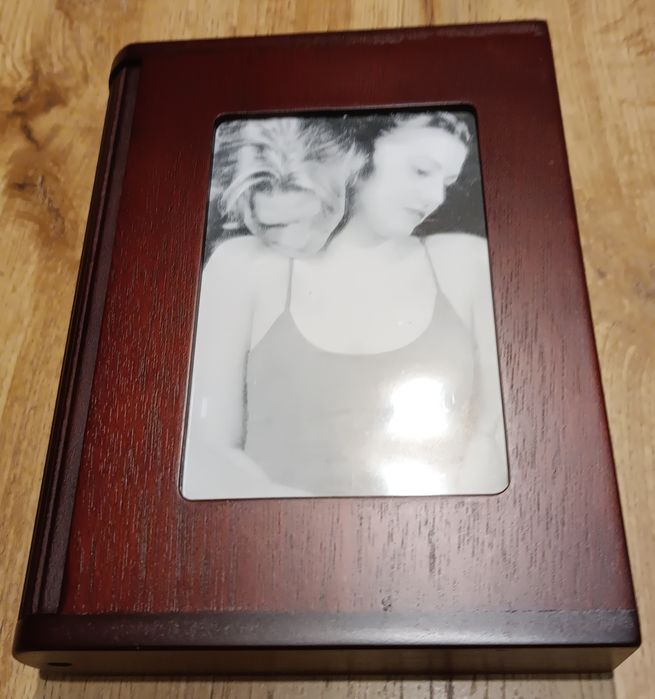 Album drewniany na zdjęcia