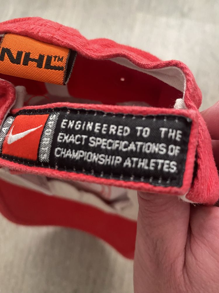 Nike czapka z daskiem meska uniwersalny