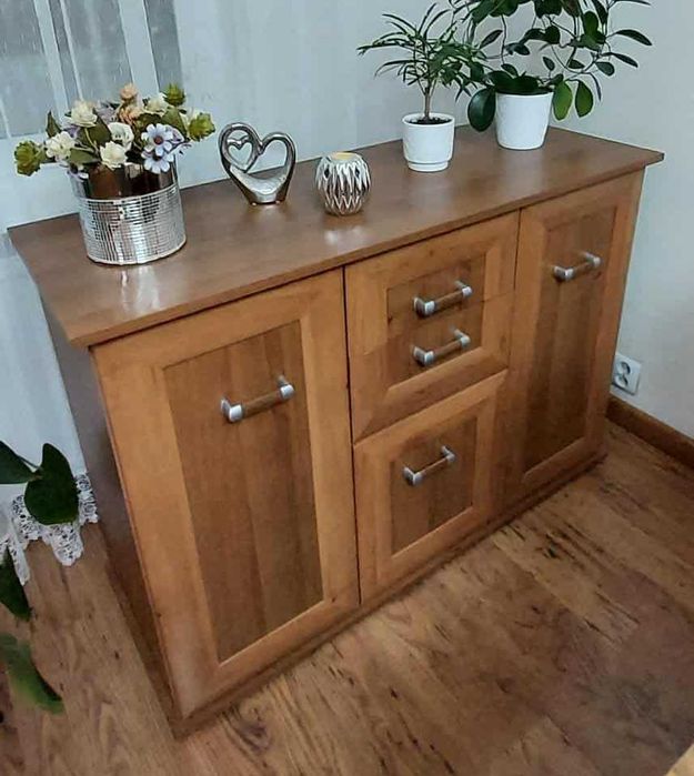 Sprzedam meble pokojowe/ do salonu ze stołem i krzesłami