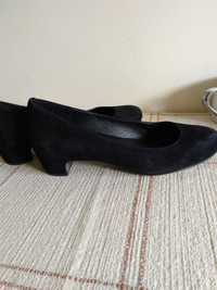 Buty damskie  Eileen Fisher , czarne , roz. 9 z USA