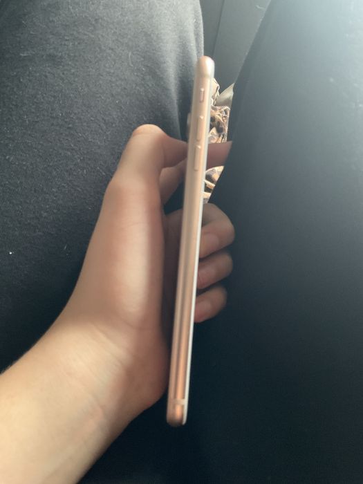 Айфон 8+ хороший