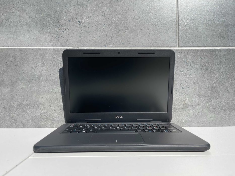 Ноутбук Dell Latitude 3300/i3-7020U/8Gb/256Gb/13" Full HD/IPS/Гарантія