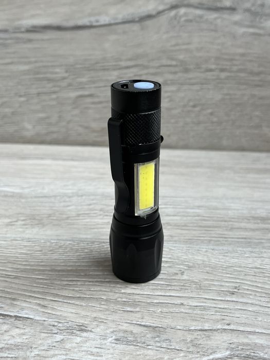 Фонарик универсальный, 2 светодиода