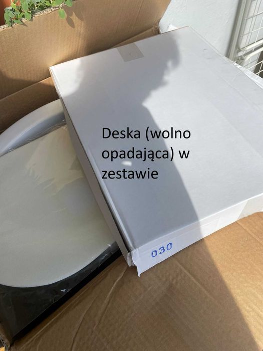 ! -OKAZJA -! NOWY - Kompakt WC narożny Kerra Corner  KR 61 z deską