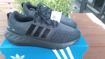 Buty Adidas Swift Run 22. 42/26,5 cm. Nowe