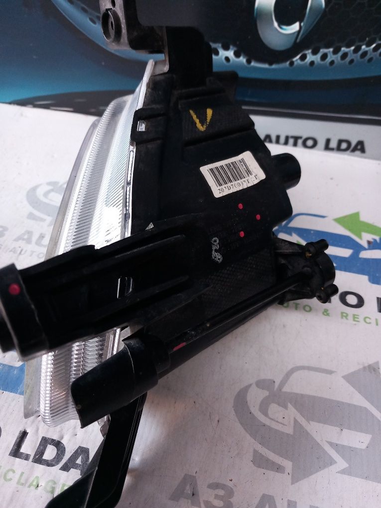 Farol de nevoeiro lado direito HYUNDAI TUCSON
