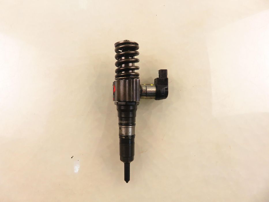 Pompowtryskiwacz Vw Passat B6 2.0 Tdi - 03g130073s