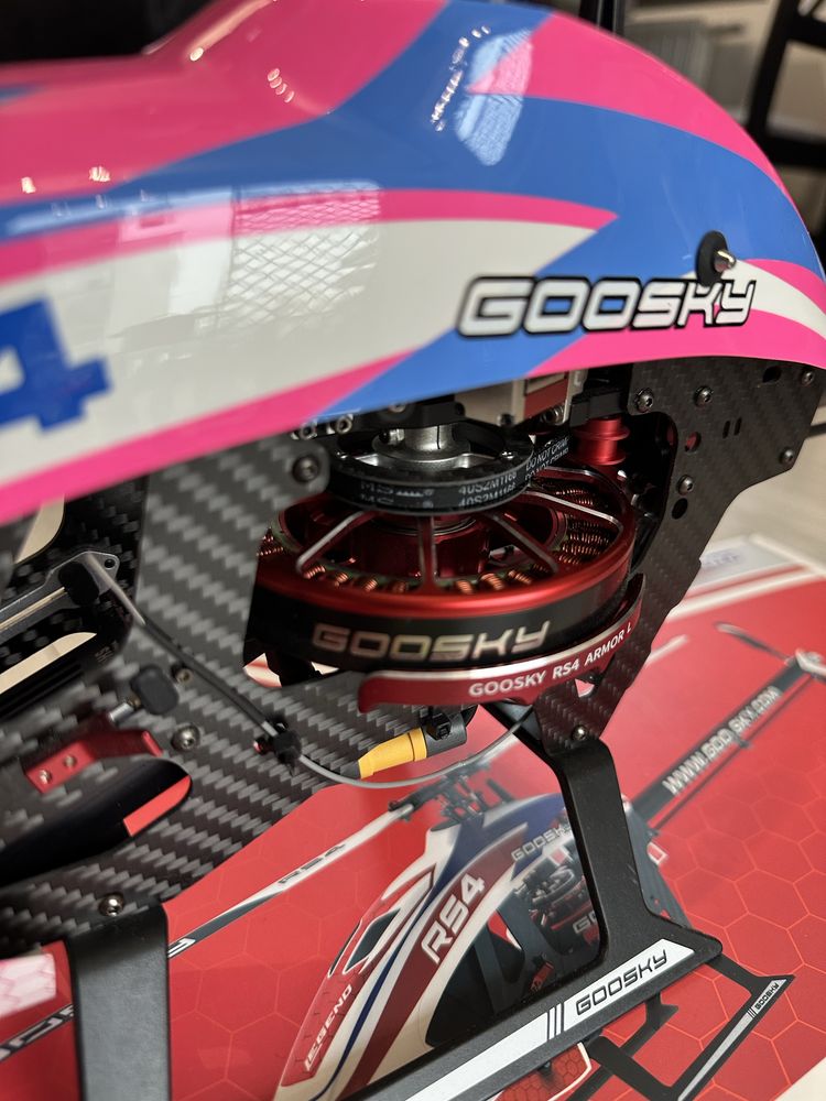 Helikopter RC Goosky RS4 Venom + Dodatki/ 4 Baterie / Bez przygód