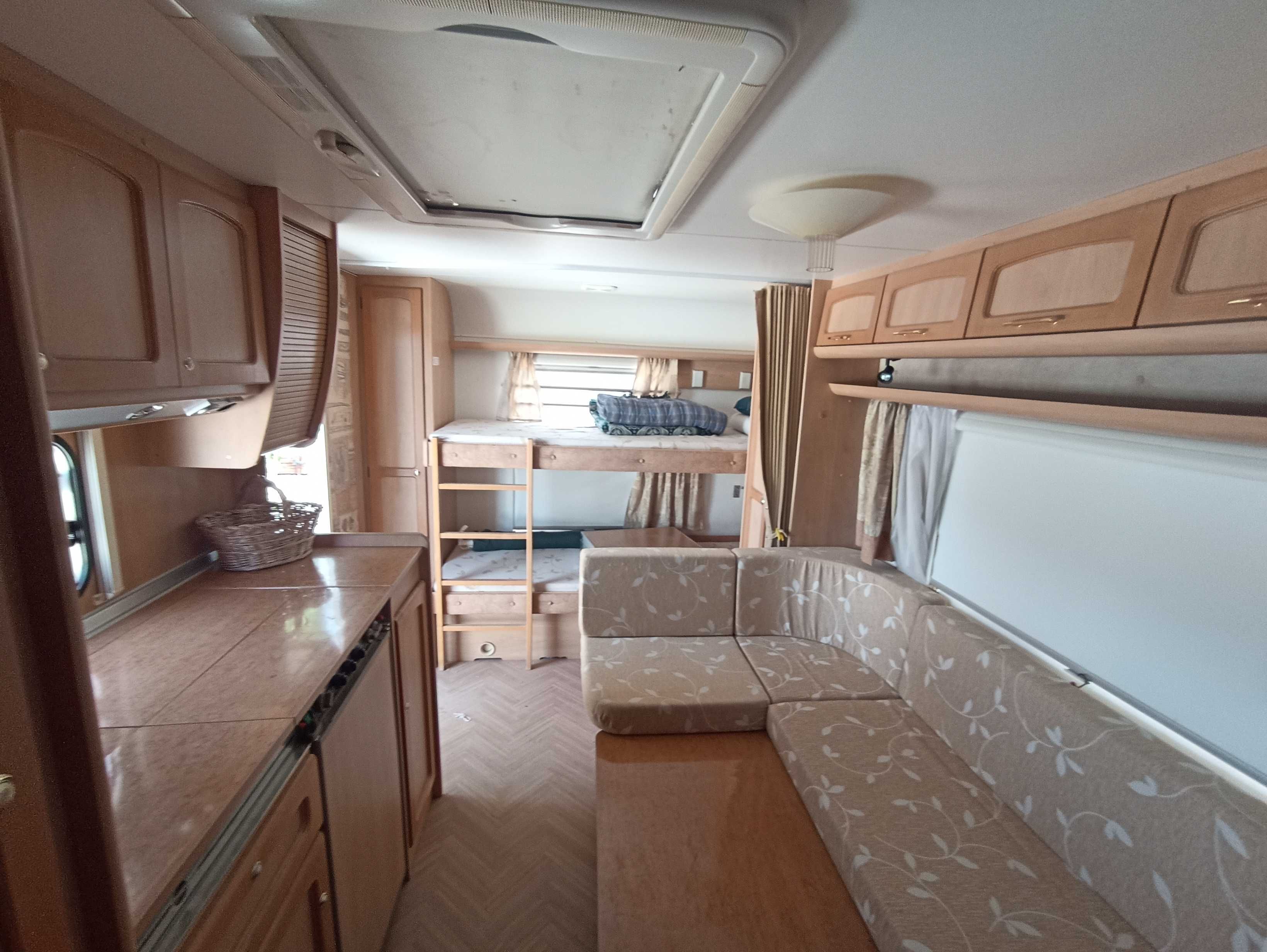 Caravana Burstner Ventana 550TK Avantgarde (3 ambientes) (6 dormidas)