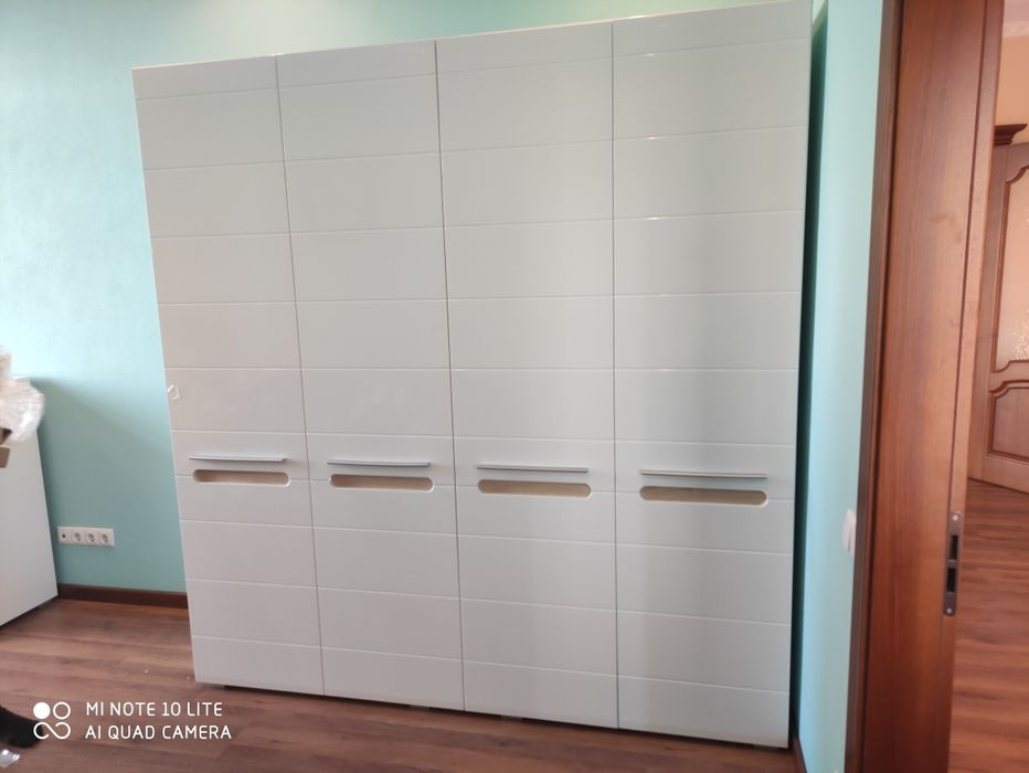 Сборка мебели...