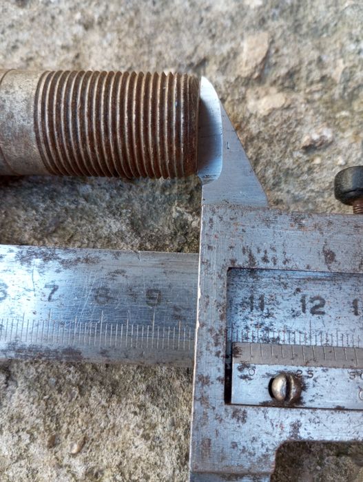 Шпилька колеса  шпилька ступиці