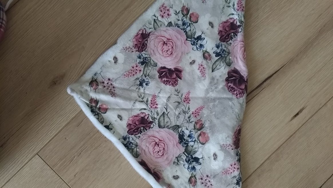 Zestaw czapka chusta rękawiczki