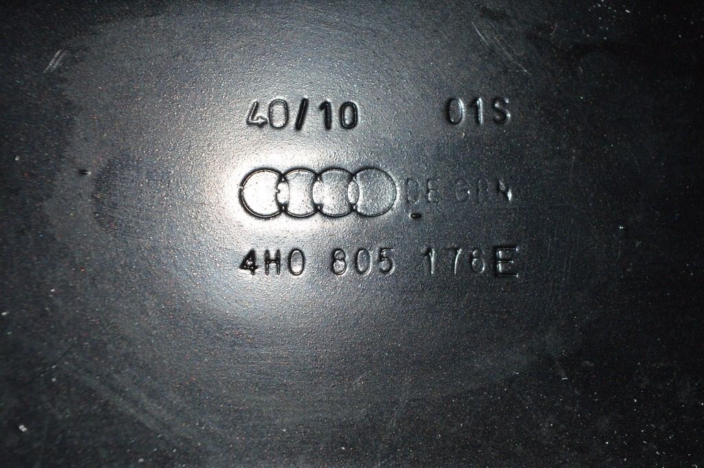 Четверть передняя правая Audi A8 D4 10-17 4h0810680b 4H0805176E