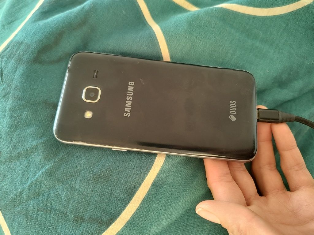 Samsung Galaxy j3+