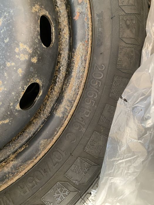 Koła zimowe Trafic III Vivaro Primastar NV300 205/65 R16C