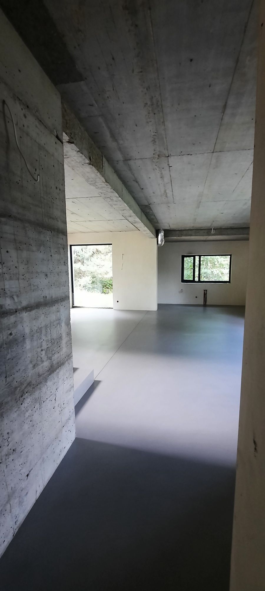 Posadzki Dekoracyjne MIKROCEMENT, MIKROBETON , Beton architektoniczny