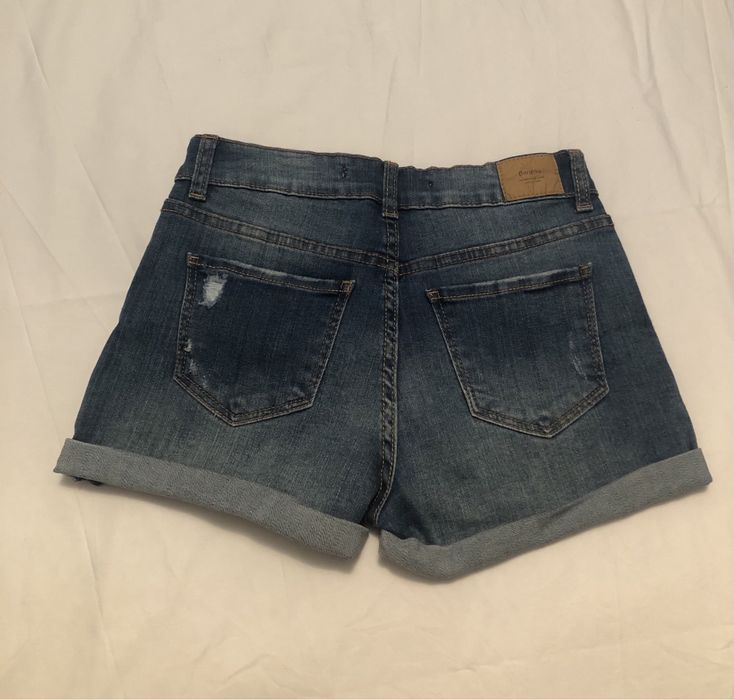 Calções Bershka e Zara (tam 34 e S)